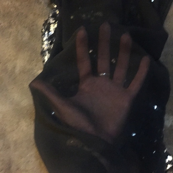 SALE 🔥 Express Tee RARE.💎 - Picture 7 of 7